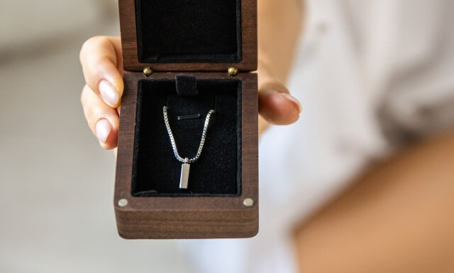 Pánské stříbrné náhrdelníky